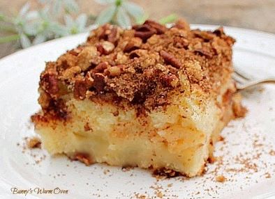 Cinnamon Cream Cheese Apple Cake